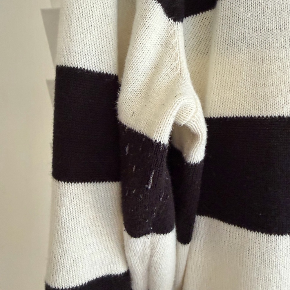 Tommy Hilfiger Black and White Striped Top with Red Star - Picture 5 of 5